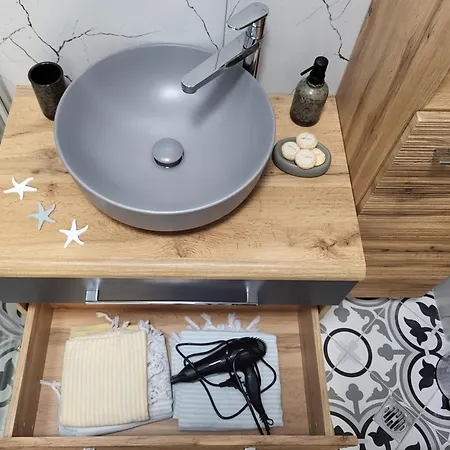 Sea View Luxury Appartment-parking Apartment