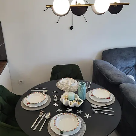 Daire Sea View Luxury Appartment-parking Varna
