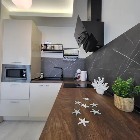 Sea View Luxury Appartment-parking Апартаменты *